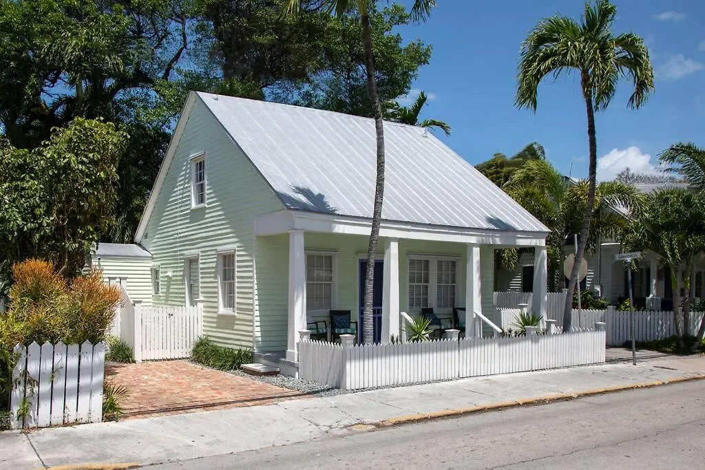 Dom wakacyjny Old Town Home A Short Walk To Duval Couples Oasis Key West