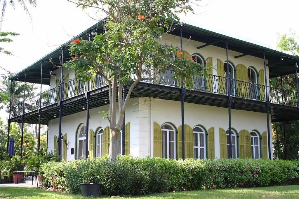 Dom wakacyjny Old Town Home A Short Walk To Duval Couples Oasis Key West